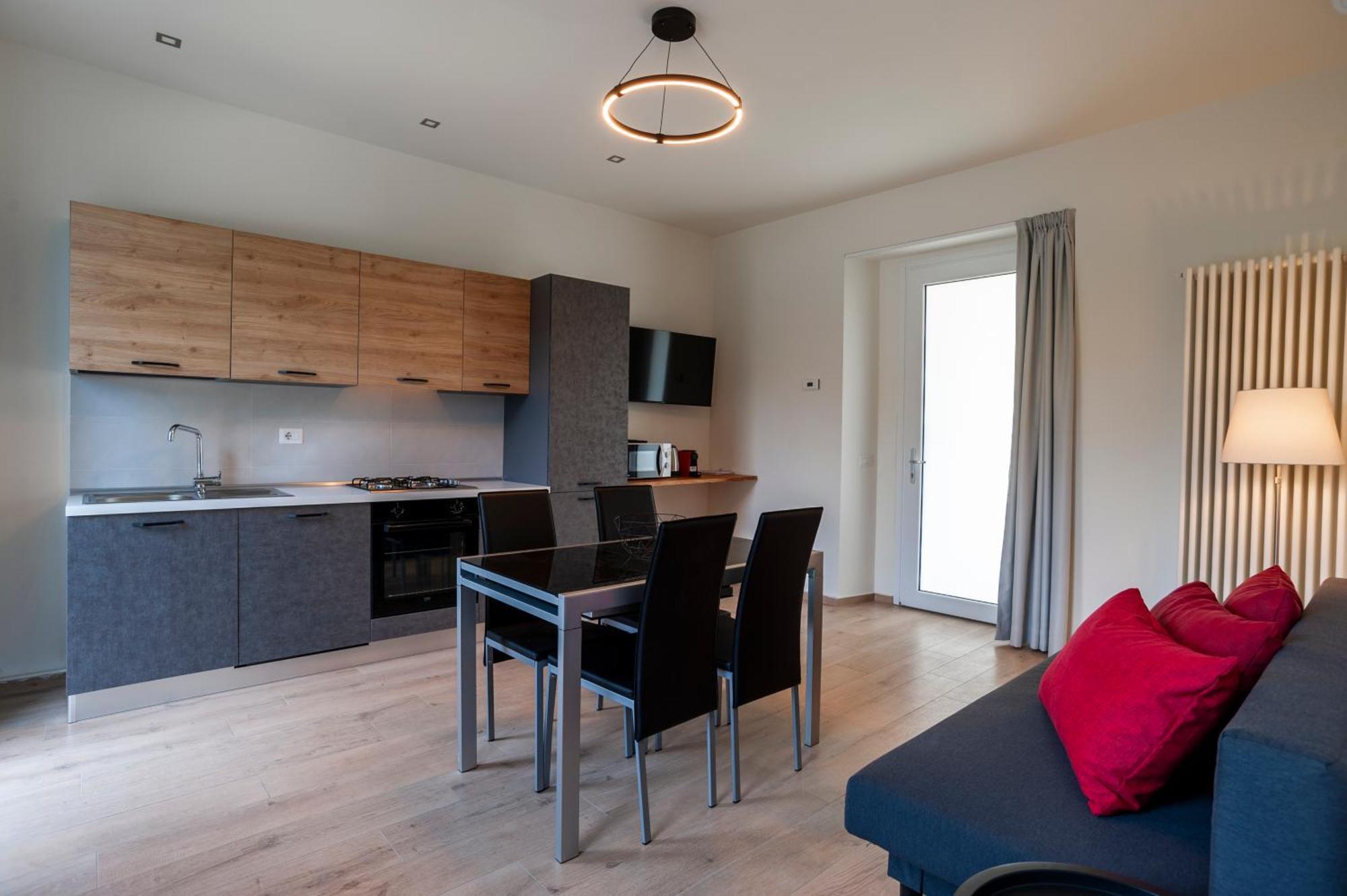 אורטה סאן ג'יוליו Le Casette Di Orta Apartments מראה חיצוני תמונה